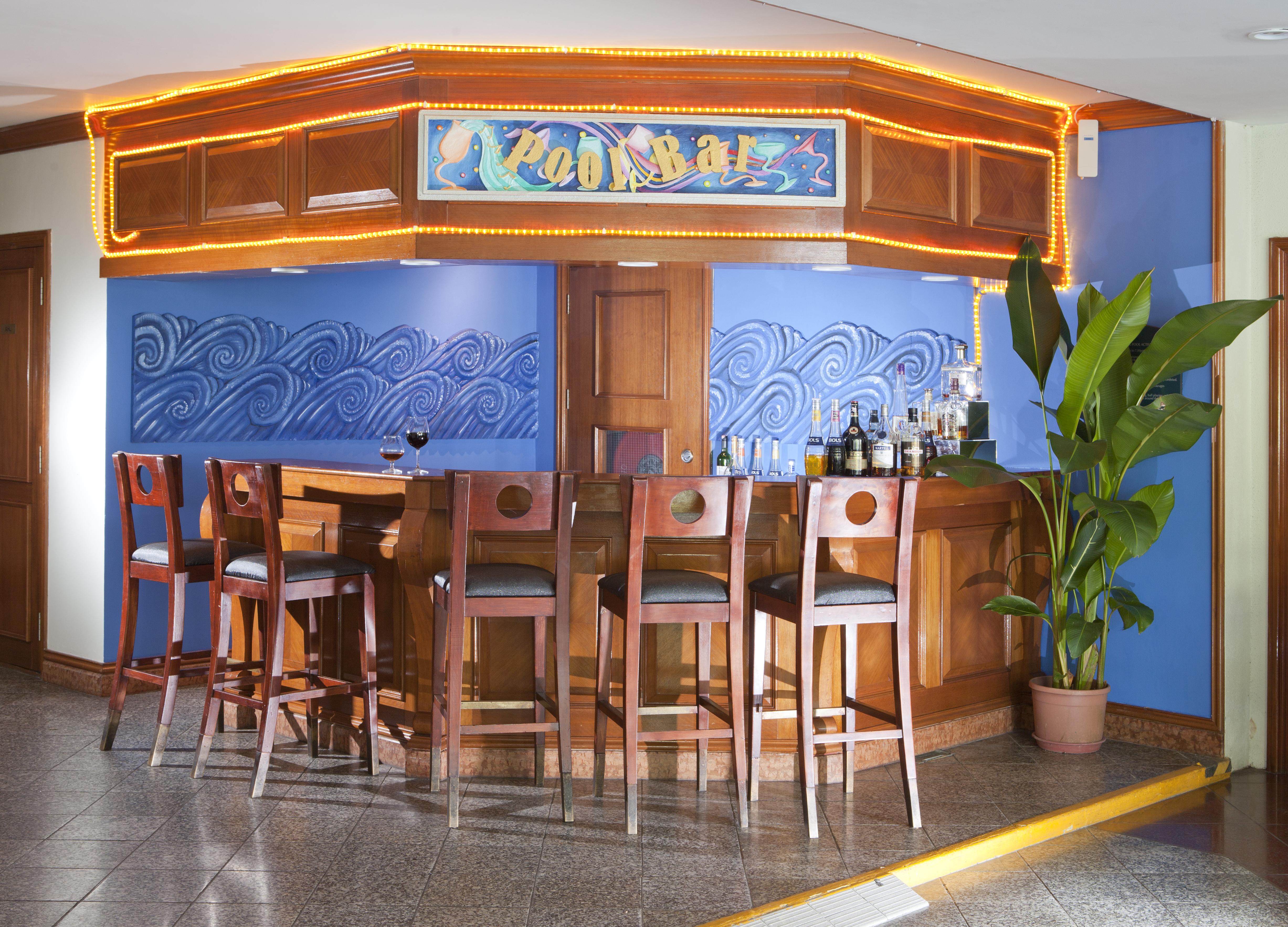 Dorsett Grand Labuan Hotel Exterior photo